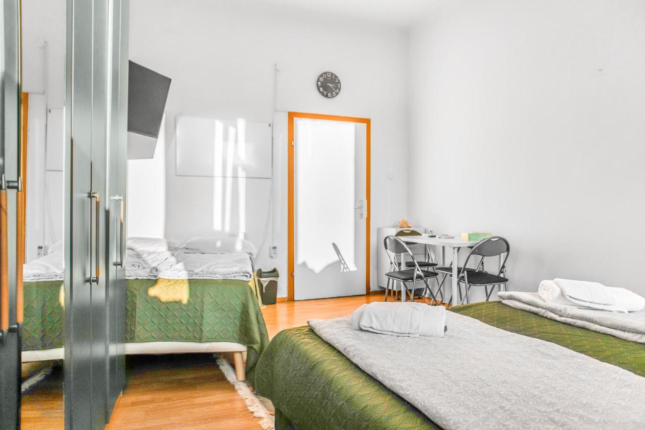 Joyful 2Br Shared Apt Near Millenium Tower & Danube River Viena Exterior foto